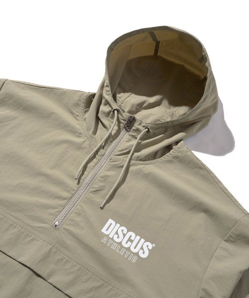DISCUS ATHLETIC（ディスカス　アスレチック）の「ロゴアノラックジャケットサンドベージュ（ナイロンジャケット・レディース・その他・MEDIUM/X-LARGE/LARGE）」の3枚目の写真