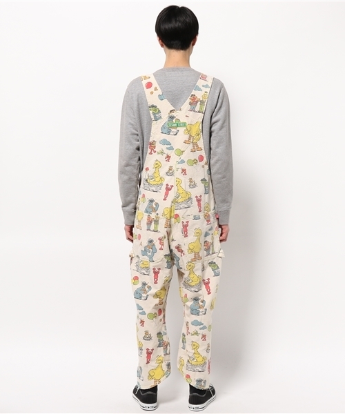 One deux boo（ワンドゥーブー）の「SESAME STREET オーバーオール 大人（サロペット/オーバーオール・メンズ・カラフル・FREE）」の5枚目の写真