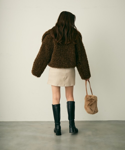 Lunea（ルネア）の「プードルファーコート（ブルゾン・レディース・ベージュ/ブラック/ブラウン・FREE）」の22枚目の写真