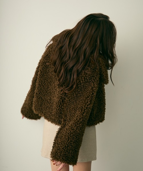 Lunea（ルネア）の「プードルファーコート（ブルゾン・レディース・ベージュ/ブラック/ブラウン・FREE）」の17枚目の写真