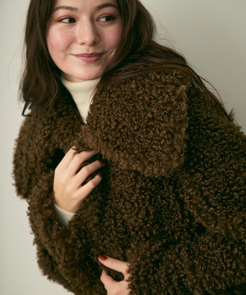 Lunea(ルネア)の「プードルファーコート(ブルゾン・レディース・ベージュ/ブラック/ブラウン・FREE)」の4枚目の写真