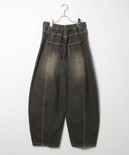 PBLIM(ページボーイリム)の「《UNISEX/3サイズ展開》バルーンデニム / 2WAYボタンで調整可能(デニムパンツ・レディース・ブルー/ブラウン系その他/ブラック/ライトブルー・SMALL/MEDIUM/LARGE)」の5枚目の写真