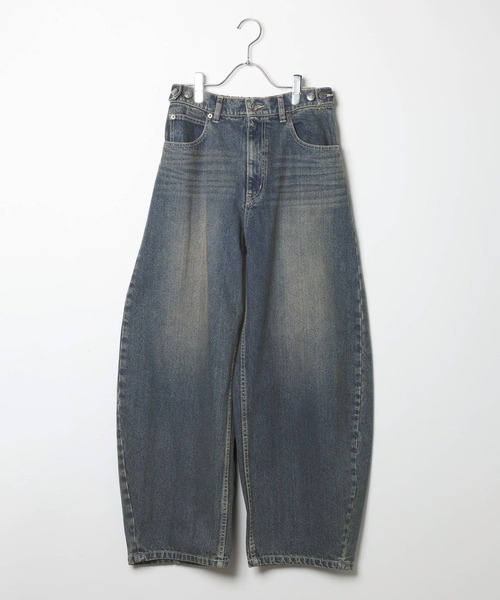 PBLIM(ページボーイリム)の「《UNISEX/3サイズ展開》バルーンデニム / 2WAYボタンで調整可能(デニムパンツ・レディース・ブルー/ブラウン系その他/ブラック/ライトブルー・SMALL/MEDIUM/LARGE)」の11枚目の写真