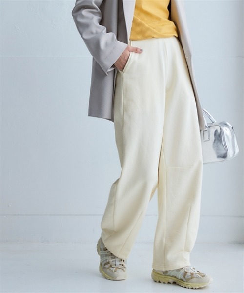 nissen（ニッセン）の「綿100％裏起毛バレルレッグシルエットスウェットパンツ＜大きいサイズ有＞（その他パンツ・レディース・アイボリー/ブラック/杢グレー・4L/5L/8L/10L/6L/LL/S/M/L/3L）」の2枚目の写真