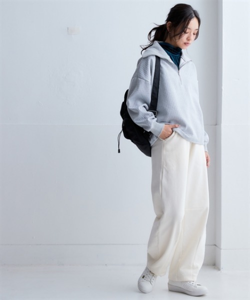 nissen（ニッセン）の「綿100％裏起毛バレルレッグシルエットスウェットパンツ＜大きいサイズ有＞（その他パンツ・レディース・アイボリー/ブラック/杢グレー・4L/5L/8L/10L/6L/LL/S/M/L/3L）」の22枚目の写真