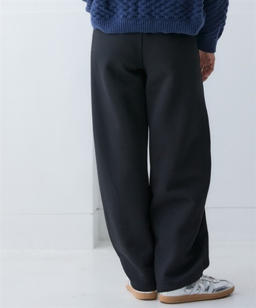 nissen（ニッセン）の「綿100％裏起毛バレルレッグシルエットスウェットパンツ＜大きいサイズ有＞（その他パンツ・レディース・アイボリー/ブラック/杢グレー・4L/5L/8L/10L/6L/LL/S/M/L/3L）」の6枚目の写真