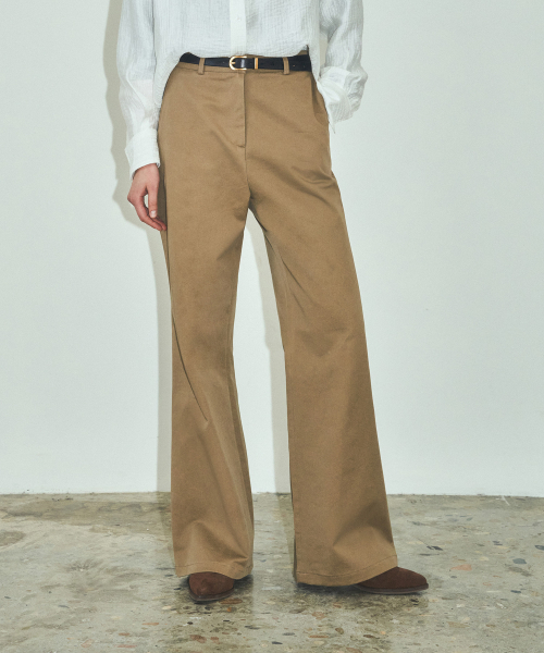 CITTA(シータ)の「クラシックルーズフィットチノブーツカットパンツ_CTB541(ベージュ)(その他パンツ・レディース・ベージュ・SMALL/MEDIUM)」の2枚目の写真