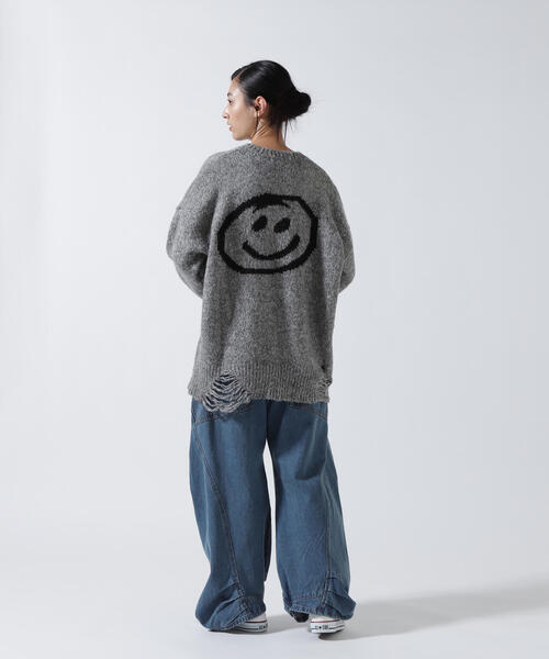 MICALLE MICALLE(ミカーレミカーレ)の「MICALLE MICALLE(ミカーレミカーレ)マイルダメージニット(ニット/セーター・レディース・グレー・F)」の4枚目の写真