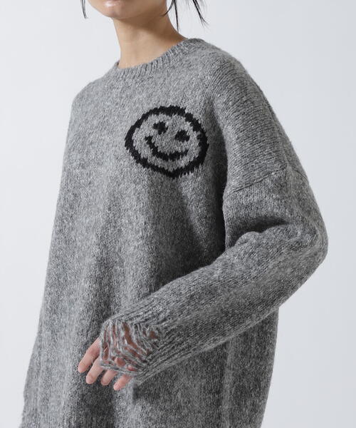 MICALLE MICALLE(ミカーレミカーレ)の「MICALLE MICALLE(ミカーレミカーレ)マイルダメージニット(ニット/セーター・レディース・グレー・F)」の9枚目の写真