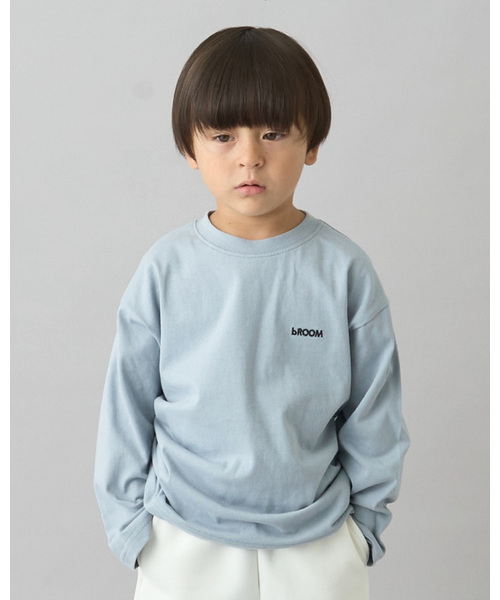 b・ROOM（ビールーム）の「【デイリースタンダードウェアシリーズ】ゆるっとオーバーサイズのワンポイントシンプル長袖Tシャツ（Tシャツ/カットソー・キッズ・マスタード/ライラック/ブラック/アイボリー/トップグレー/ブルーグレー/グリーン系その他/ブルー系その他・110cm/120cm/130cm/140cm/150cm/100cm）」の3枚目の写真
