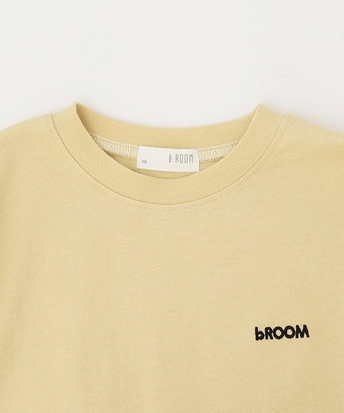 b・ROOM（ビールーム）の「【デイリースタンダードウェアシリーズ】ゆるっとオーバーサイズのワンポイントシンプル長袖Tシャツ（Tシャツ/カットソー・キッズ・マスタード/ライラック/ブラック/アイボリー/トップグレー/ブルーグレー/グリーン系その他/ブルー系その他・110cm/120cm/130cm/140cm/150cm/100cm）」の10枚目の写真