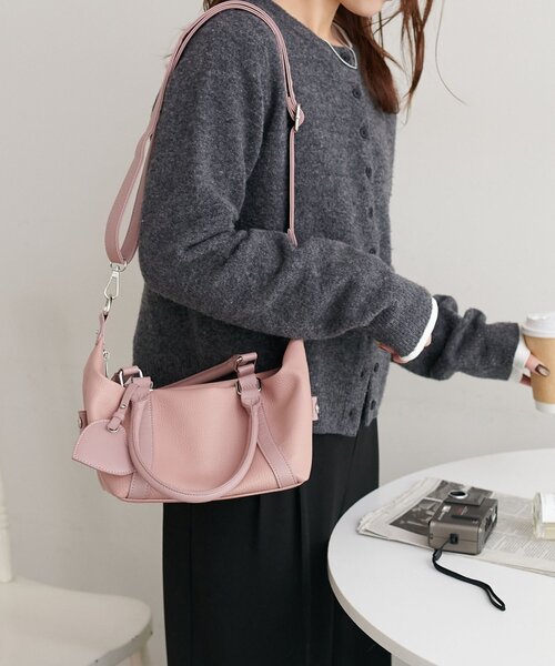 DISCOAT（ディスコート）の「ミラーチャーム付ソフトミニボストンバッグ（ボストンバッグ・レディース・ピンク/ブラウン/ブラック/ベージュ・FREE）」の21枚目の写真