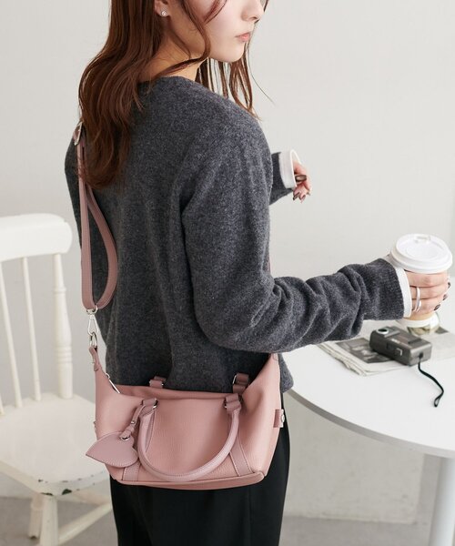 DISCOAT（ディスコート）の「ミラーチャーム付ソフトミニボストンバッグ（ボストンバッグ・レディース・ピンク/ブラウン/ブラック/ベージュ・FREE）」の22枚目の写真