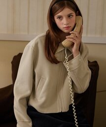 BELLOL（ベロエル）の「ウールブルゾンショートジャケットアイボリー（MA-1）」