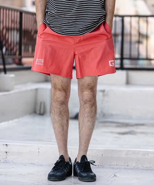 CAMBIO(カンビオ)の「mp14518- Nylon Taffeta Letter Print Short Pants ショートパンツ(AI-261-001)(その他パンツ・メンズ・ブラック/グレー/ブルー/ブラウン系その他/コーラル・S/M/L)」の20枚目の写真