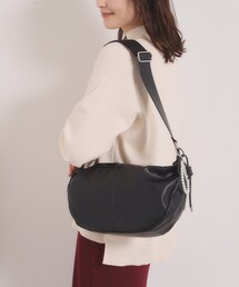 パール調チャーム付きショルダー