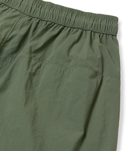 BROWNBREATH(ブラウンブレス)の「TAG NYLON SHIRRING PANTS - KHAKI(その他パンツ・レディース・その他・S/M/L/XL)」の8枚目の写真