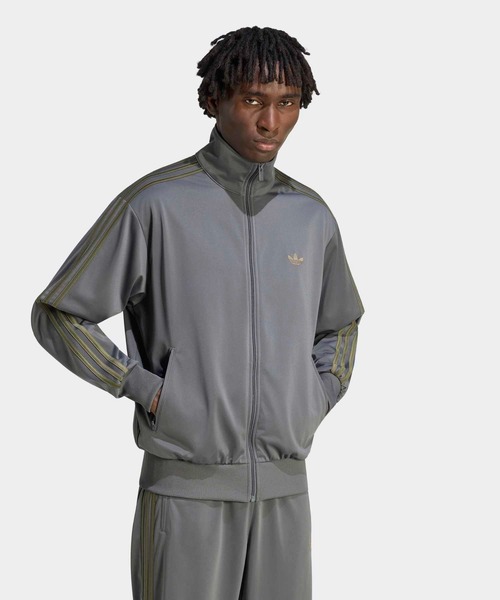 adidas（アディダス）の「ファイヤーバード トラックトップ / ジャージ / トラックジャケット / アディダスオリジナルス adidas Originals（ジャージ・メンズ・ブラック/ブルー/ベージュ/グリーン/レッド/ホワイト/グレー系その他/グレー/レッド系その他/ブラウン/ブラウン系その他/カーキ/グレー系その他2/ブルー系その他/グレー系その他3・MEDIUM/SMALL/X-LARGE/LARGE/3XL/XX-SMALL/X-SMALL/XX-LARGE/4XL）」の5枚目の写真