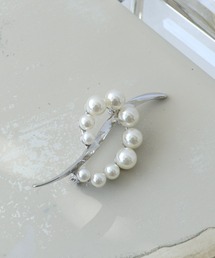 Three Four Time（スリーフォータイム）の「パールフレームメタルブローチ（ブローチ/コサージュ）」