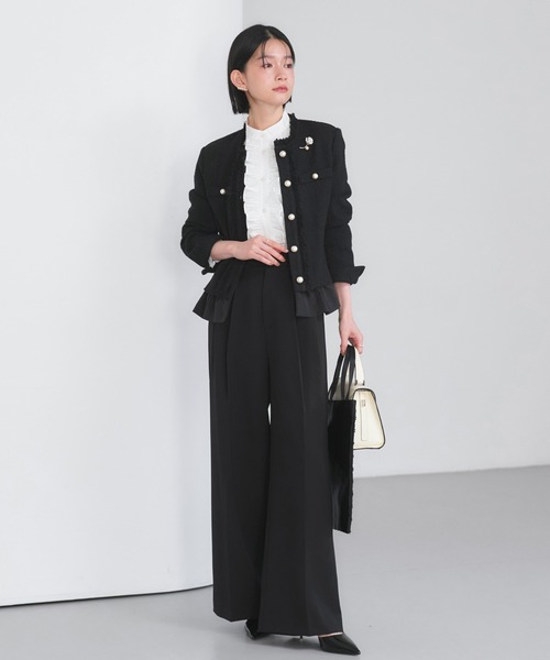 RUIRUE BOUTIQUE（ルイルエブティック）の「ノーカラー ツイード フリル ワイドパンツ スーツ ｜ セレモニースーツ・ママスーツ・パンツスーツ・セットアップ・オケージョンスーツ・フォーマルスーツ・ノーカラージャケット（スーツセット・レディース・ネイビー/アイボリー系1/ブラック・S/M/L/LL）」の4枚目の写真