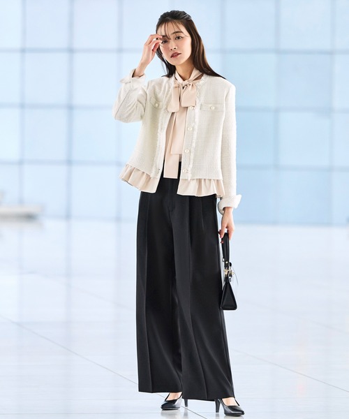 RUIRUE BOUTIQUE（ルイルエブティック）の「ノーカラー ツイード フリル ワイドパンツ スーツ ｜ セレモニースーツ・ママスーツ・パンツスーツ・セットアップ・オケージョンスーツ・フォーマルスーツ・ノーカラージャケット（スーツセット・レディース・ネイビー/アイボリー系1/ブラック・S/M/L/LL）」の8枚目の写真