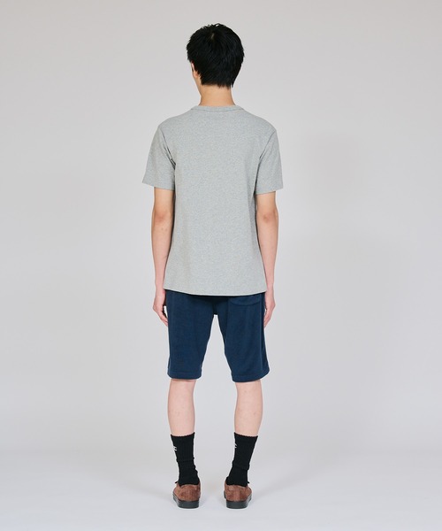 Champion(チャンピオン)の「【Champion/チャンピオン】メンズ ベーシック ショートスリーブTシャツ(Tシャツ/カットソー・メンズ・ホワイト×レッド/ホワイト×ブルー/ブラック系その他/オートミール/ダークブルー/グレー・X-LARGE/LARGE/MEDIUM/SMALL)」の14枚目の写真
