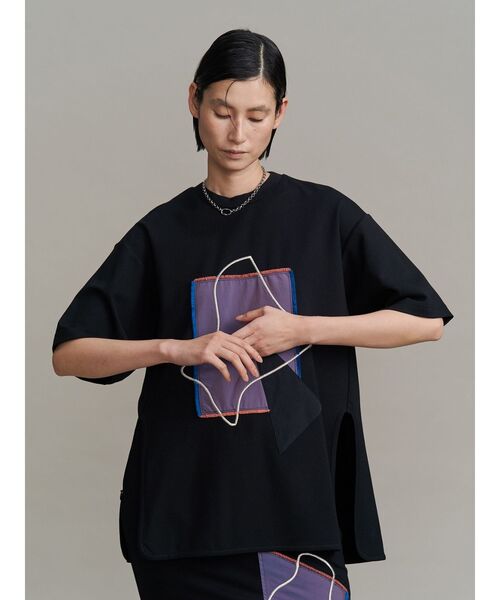 UN3D.(アンスリード)の「ART DOCKING T-SH / アートドッキングTシャツ(Tシャツ/カットソー・レディース・カーキ/ブラック/ホワイト・38/36)」の5枚目の写真