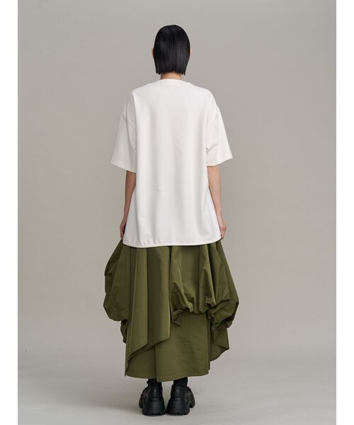 UN3D.(アンスリード)の「ART DOCKING T-SH / アートドッキングTシャツ(Tシャツ/カットソー・レディース・カーキ/ブラック/ホワイト・38/36)」の14枚目の写真