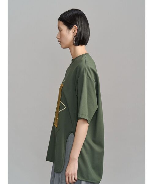 UN3D.(アンスリード)の「ART DOCKING T-SH / アートドッキングTシャツ(Tシャツ/カットソー・レディース・カーキ/ブラック/ホワイト・38/36)」の17枚目の写真