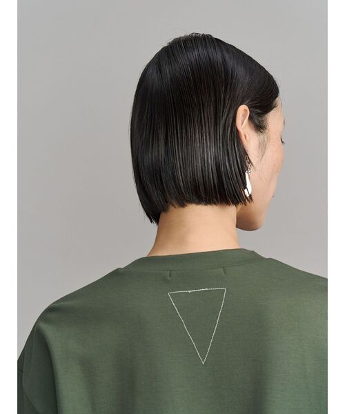 UN3D.(アンスリード)の「ART DOCKING T-SH / アートドッキングTシャツ(Tシャツ/カットソー・レディース・カーキ/ブラック/ホワイト・38/36)」の21枚目の写真