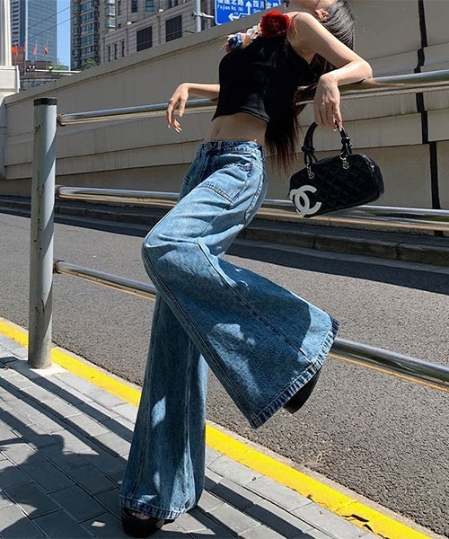gossip！ロサンゼルス（ゴシップロサンゼルス）の「センターステッチ フレアデニム（デニムパンツ・レディース・ブルー・M）」の15枚目の写真