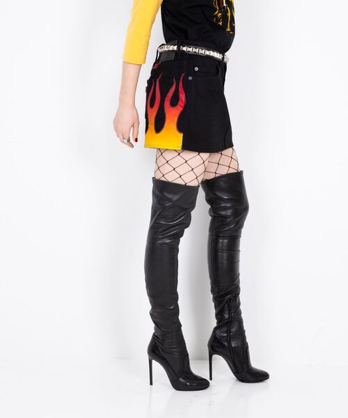 HYSTERIC GLAMOUR（ヒステリックグラマー）の「FIRE HYSTERIC マイクロミニスカート（スカート・レディース・ブラック・X-SMALL/SMALL/MEDIUM）」の6枚目の写真