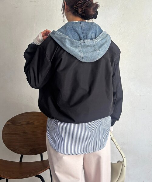 un dix cors(アンディコール)の「デニムパーカーレイヤード風ブルゾン(ブルゾン・レディース・アイボリー/ブラック・FREE)」の5枚目の写真