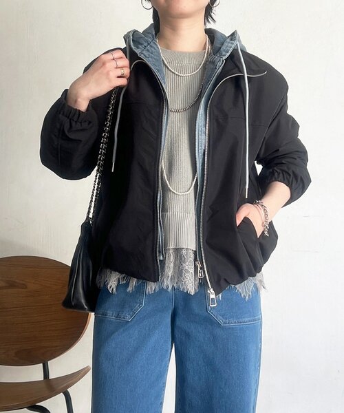 un dix cors(アンディコール)の「デニムパーカーレイヤード風ブルゾン(ブルゾン・レディース・アイボリー/ブラック・FREE)」の8枚目の写真