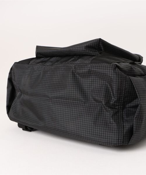 WILD THINGS(ワイルドシングス)の「【WILD THINGS】FLIGHT 2WAY BACKPACK(バックパック/リュック・メンズ・ライトグレー/ブラック・FREE)」の5枚目の写真