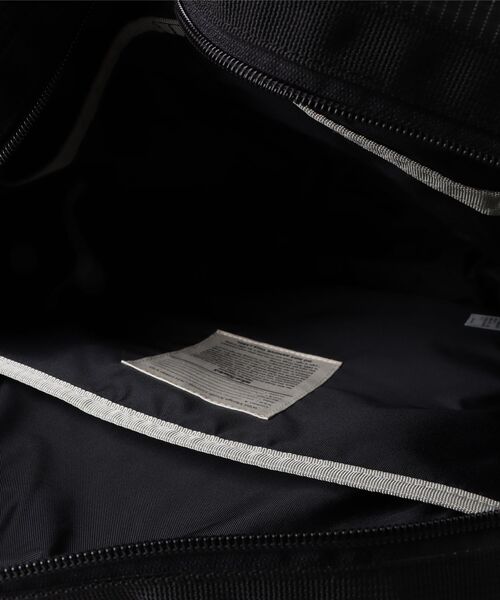 WILD THINGS(ワイルドシングス)の「【WILD THINGS】FLIGHT 2WAY BACKPACK(バックパック/リュック・メンズ・ライトグレー/ブラック・FREE)」の6枚目の写真