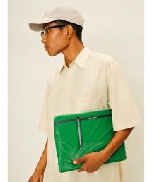 Out n About（アウトナバウト）の「PCケース(M)（PC・タブレットケース）」