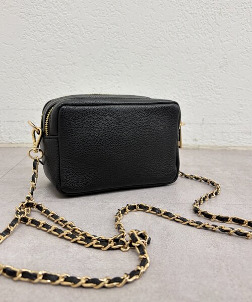 LOUNGEDRESS(ラウンジドレス)の「【@iristagramuuコラボ】【GALENA/ガレナ】チェーンバッグ(トートバッグ・レディース・ブラック・FREE)」の4枚目の写真