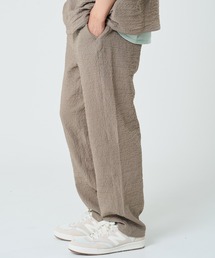 ROUGH TRADE（ラフトレード）の「シアサッカー2タックイージーパンツ(M1)（その他パンツ）」