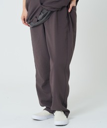 ROUGH TRADE（ラフトレード）の「シアサッカー2タックイージーパンツ(M1)（その他パンツ）」