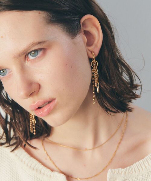 YECCA VECCA（イェッカヴェッカ）の「チェーンフリンジイヤリング（イヤリング・レディース・シルバー/ゴールド・FREE）」の4枚目の写真