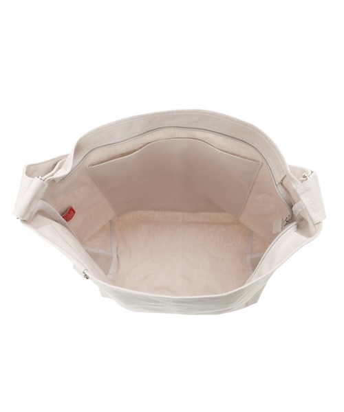 Manhattan Portage(マンハッタンポーテージ)の「AMAGANSETT SHOULDER BAG CANVAS LIGHT 26(ショルダーバッグ・レディース・グレー/グリーン・LARGE)」の7枚目の写真