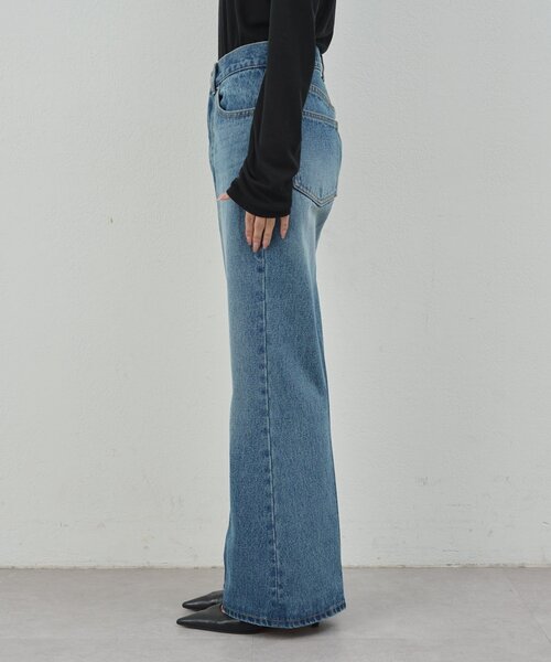 GALLARDAGALANTE(ガリャルダガランテ)の「センタークリースフレアデニム(デニムパンツ・レディース・ブルー/ホワイト・0/1/2)」の19枚目の写真