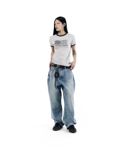 AAKAM(アーカム)の「Stitched Baggy Denim Pants (Blue)(デニムパンツ・レディース・その他・1/2)」の9枚目の写真