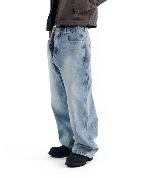 AAKAM(アーカム)の「Stitched Baggy Denim Pants (Blue)(デニムパンツ・レディース・その他・1/2)」の11枚目の写真