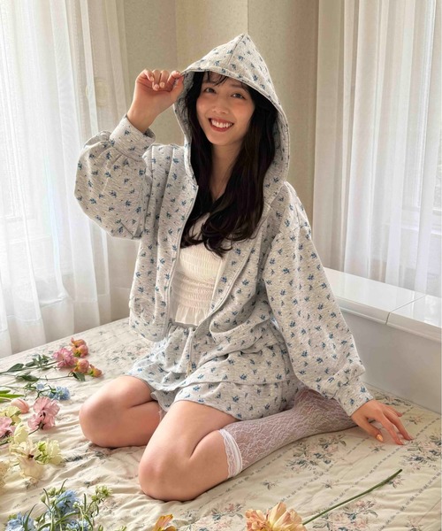 AS KNOW AS plus（アズノゥアズプラス）の「〇アソート柄ティアードフリルミニスカート(花柄・ドット・ビジュー）セットアップ対応（スカート・レディース・ブラック系/アイボリー系/グレー系・FREE）」の7枚目の写真