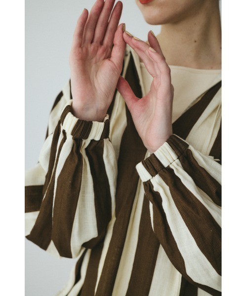 HeRIN.CYE(ヘリンドットサイ)の「Stripe gauze blouse ストライプガーゼブラウス(シャツ/ブラウス・レディース・ブルー系その他3/ブラウン系その他・FREE)」の10枚目の写真