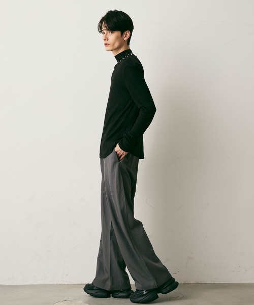 Shoowtime(ショウタイム)の「Drape Semi-Wide Tuck Slacks / ドレープセミワイドタックスラックス(スラックス・メンズ・チャコールグレー/ブラック・X-LARGE/LARGE/MEDIUM)」の15枚目の写真