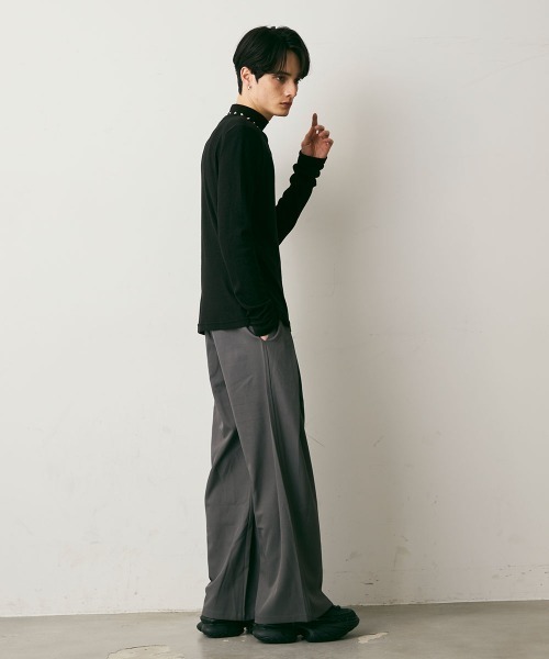 Shoowtime(ショウタイム)の「Drape Semi-Wide Tuck Slacks / ドレープセミワイドタックスラックス(スラックス・メンズ・チャコールグレー/ブラック・X-LARGE/LARGE/MEDIUM)」の16枚目の写真