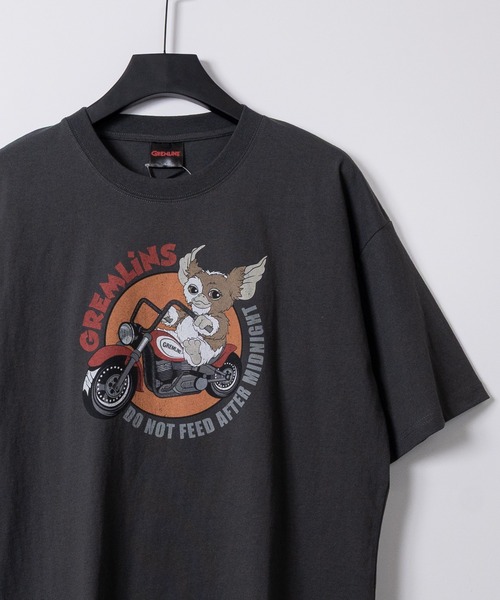 JOHN'S CLOSET(ジョンズクローゼット)の「【15】〔GREMLINS/グレムリン〕ギズモプリント ユーズドライク半袖Tシャツ(Tシャツ/カットソー・メンズ・ブラック系1/ホワイト系2/ホワイト系1/ブラック系2・X-LARGE/LARGE/MEDIUM)」の3枚目の写真